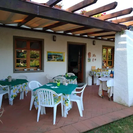 Dei Limoni Bed and Breakfast 3*
